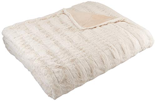 Amazon Basics Faux Fur Throw Blanket - Machine Washable, 150 x 200cm, Ivory